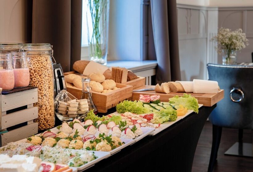 Villa Sedan   Destigo Hotels