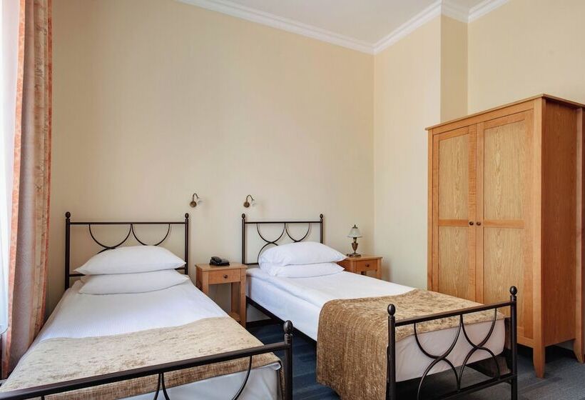 Villa Sedan   Destigo Hotels