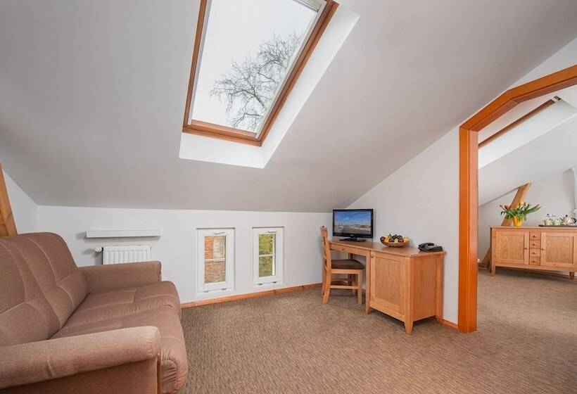 Villa Sedan   Destigo Hotels