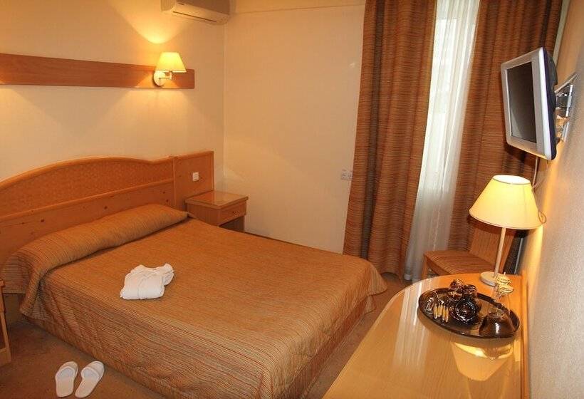 Отель Vladimirsky Dvorik