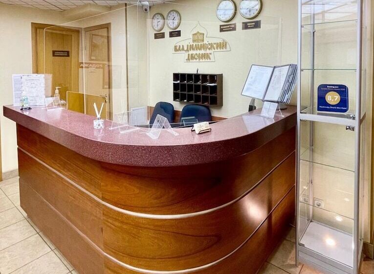 Отель Vladimirsky Dvorik