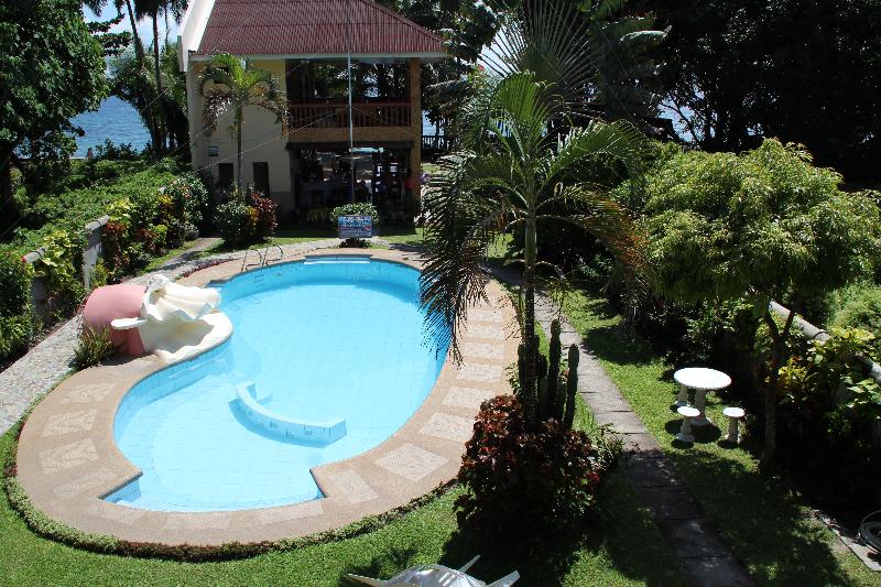 هتل Wellbeach Dive Resort