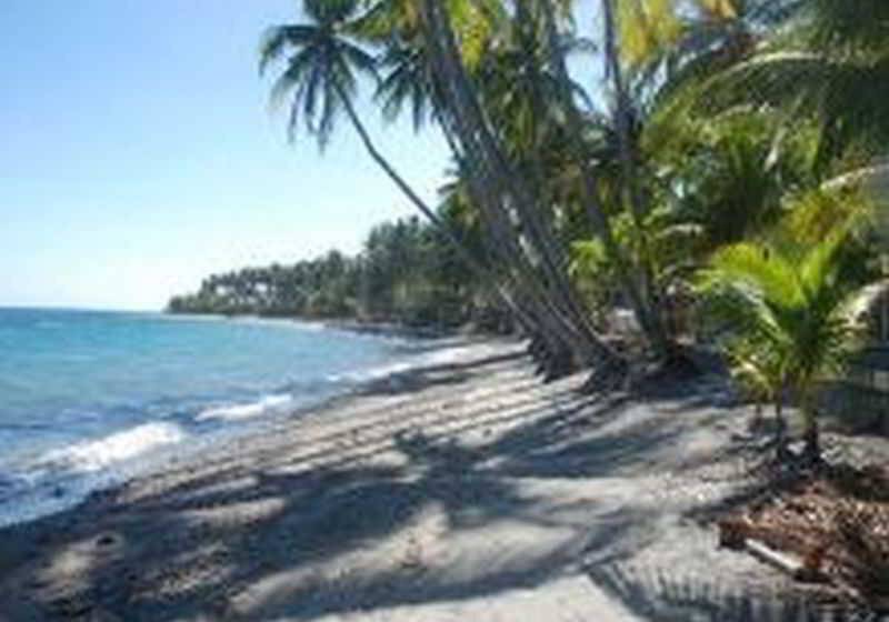 هتل Wellbeach Dive Resort