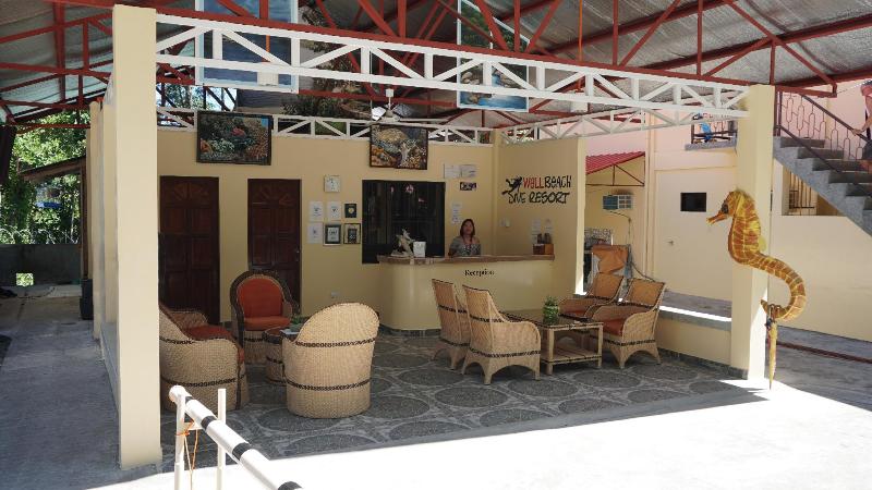 هتل Wellbeach Dive Resort