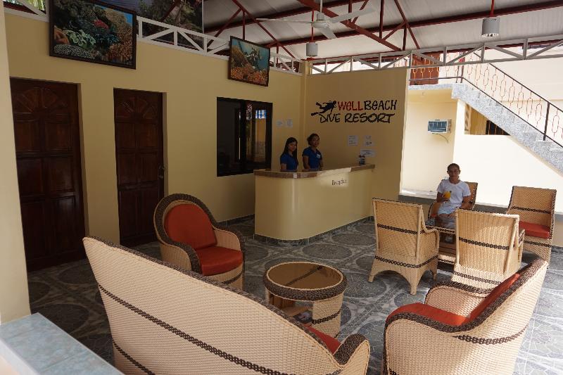 هتل Wellbeach Dive Resort