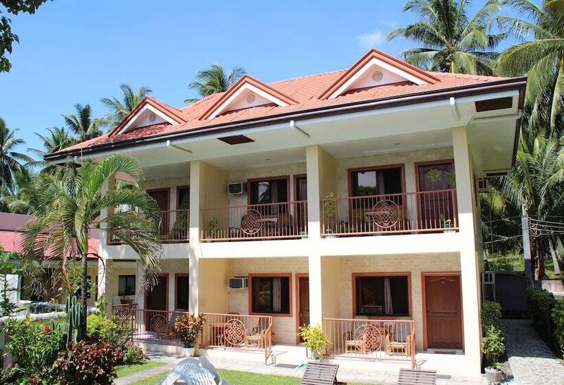 هتل Wellbeach Dive Resort