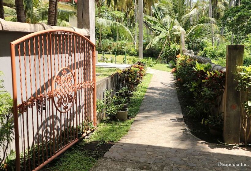 هتل Wellbeach Dive Resort