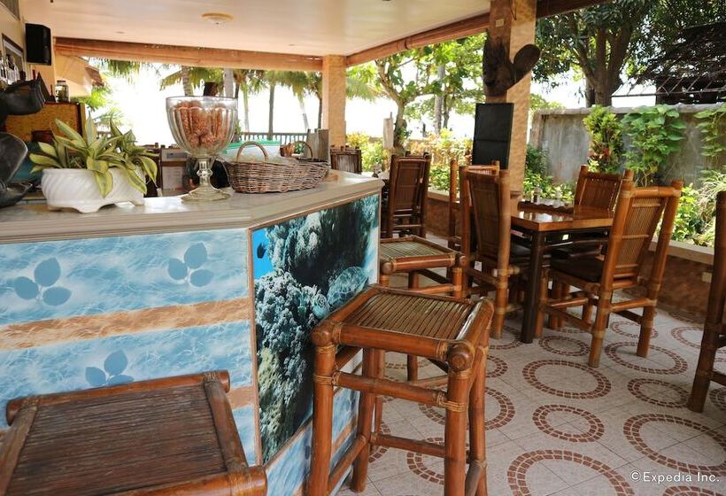 هتل Wellbeach Dive Resort