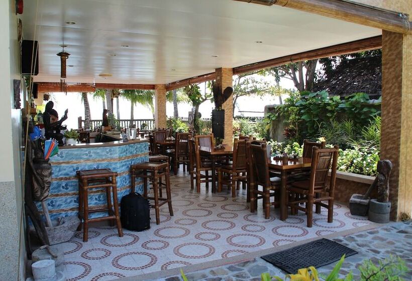 هتل Wellbeach Dive Resort