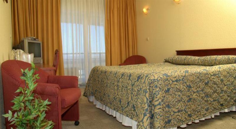 فندق Zemlianichnye Kholmy