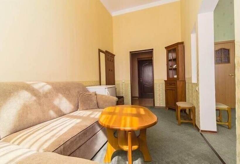 酒店 Zolotaya Bukhta