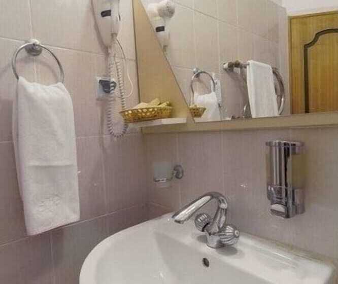 酒店 Zolotaya Bukhta