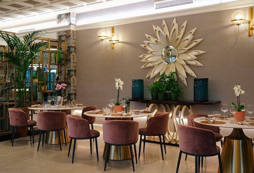 Palazzo Della Scala Spa Hotel Suites & Apartments