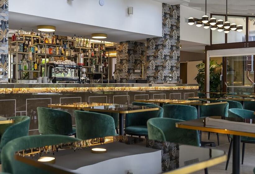 Palazzo Della Scala Spa Hotel Suites & Apartments