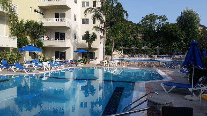 בית מלון כפרי Poseidonia Apartments