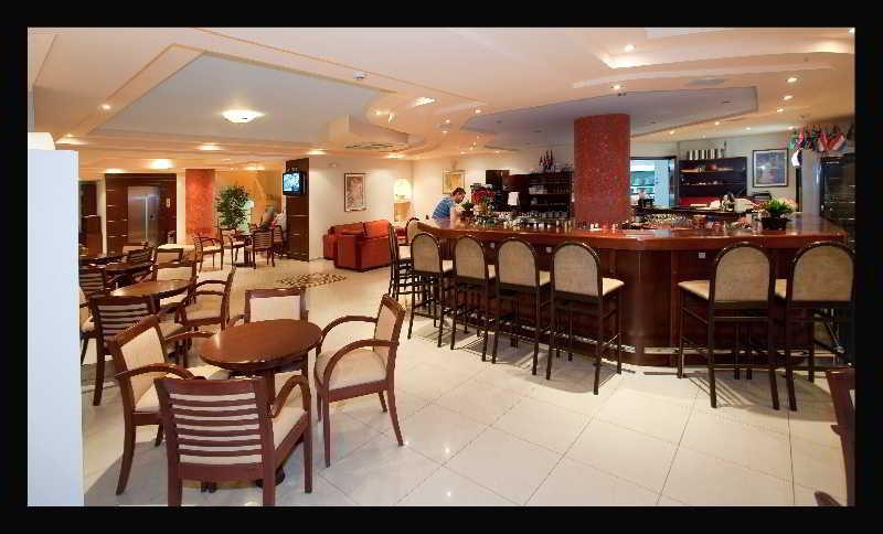 בית מלון כפרי Poseidonia Apartments