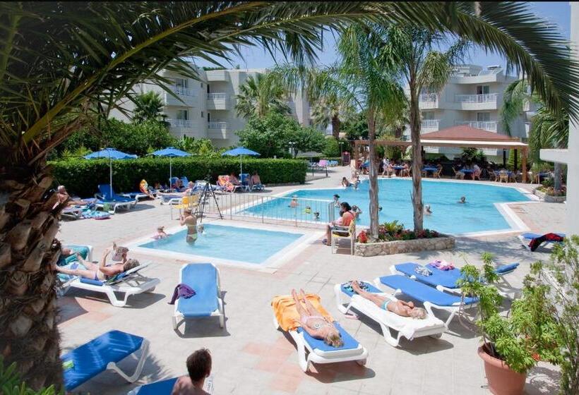 בית מלון כפרי Poseidonia Apartments