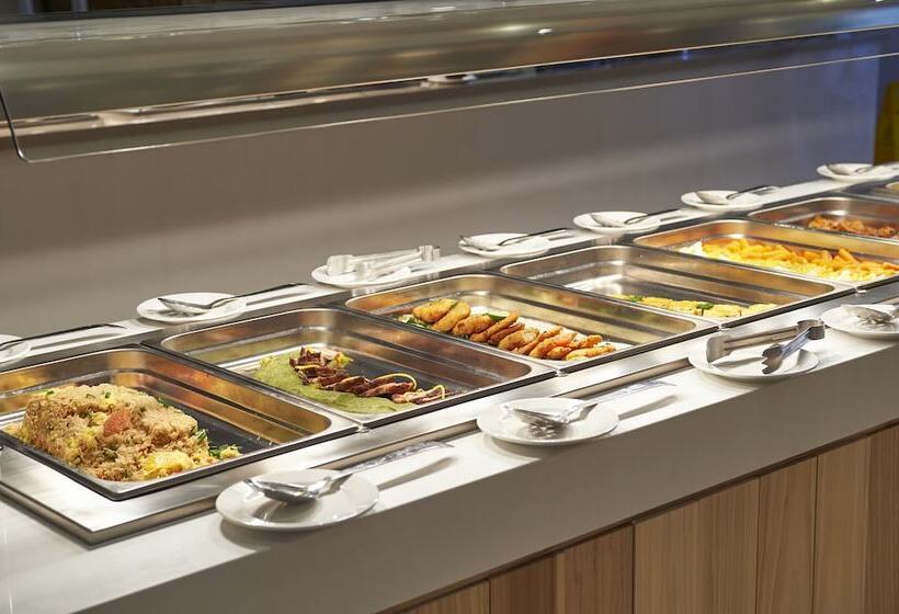 Sunrise Oasis Hotel & Waterpark