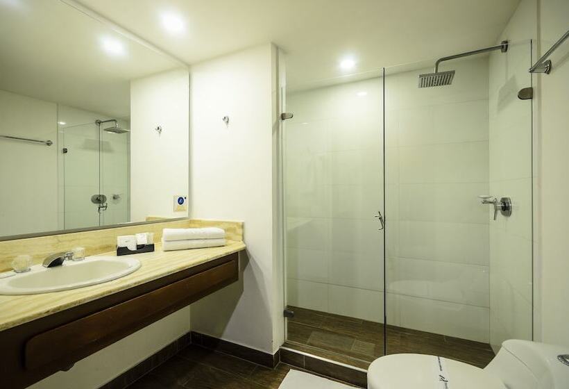 Travelers Condominio Plenitud