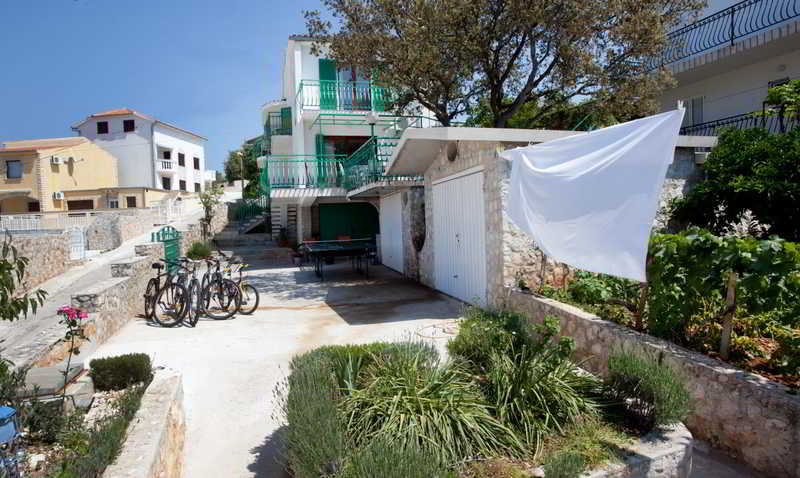Villa Ljubo Razanj