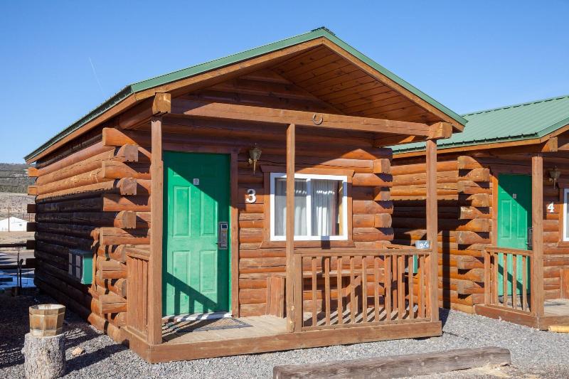 ホテル Bryce Gatewayinn Cabins