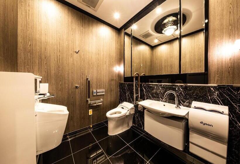 Apa Hotel & Resort Hakata Ekihigashi