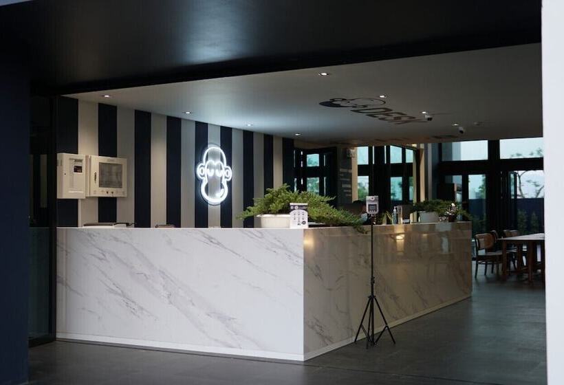 Blumonkey Hub & Hotel Chanthaburi