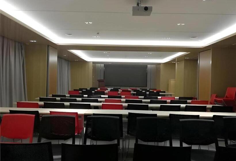 Echarm Hotel Jinan Railway Station Daming Lake