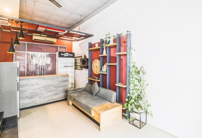 호텔 Avni Residency By Oyo Rooms