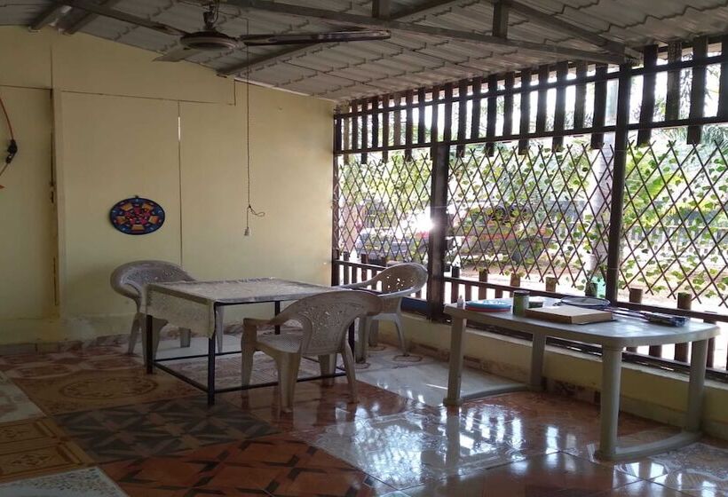 فندق Campistaan Kolad