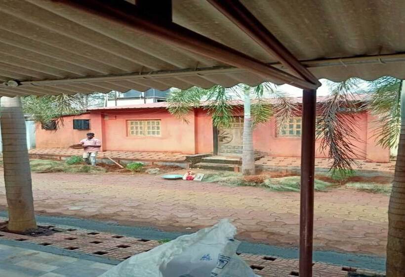 فندق Campistaan Kolad