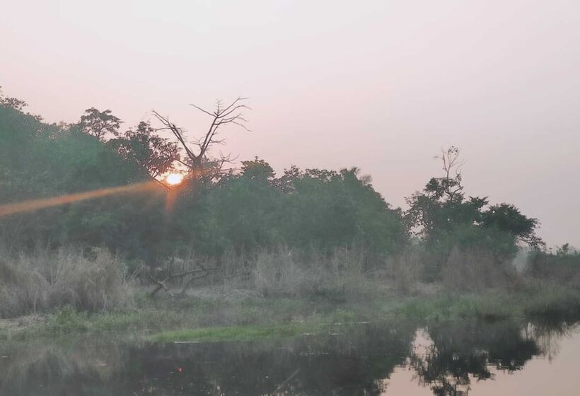 فندق Campistaan Kolad