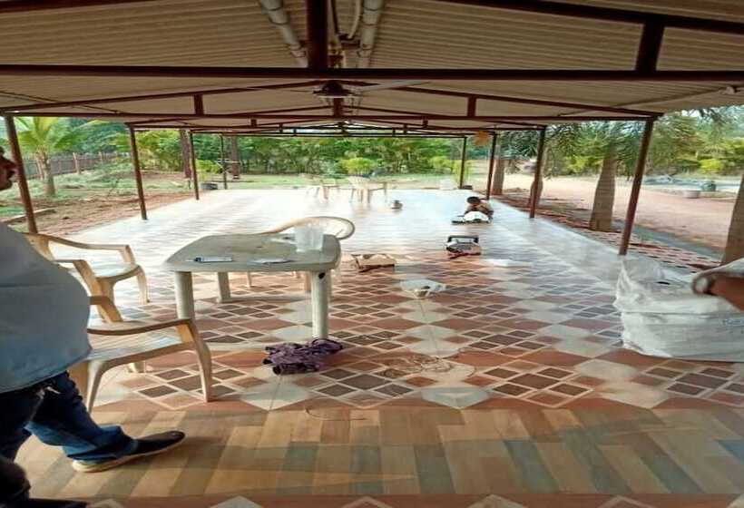 فندق Campistaan Kolad