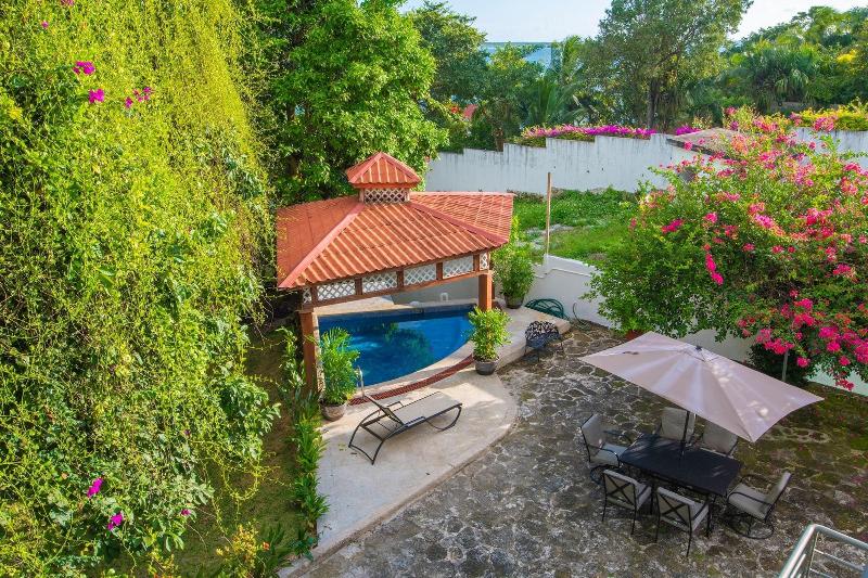 호텔 Casa Aakal Lagoon Front