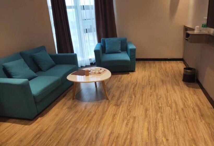 فندق City Comfort Inn Huanggang Luotian Yishui Waitan