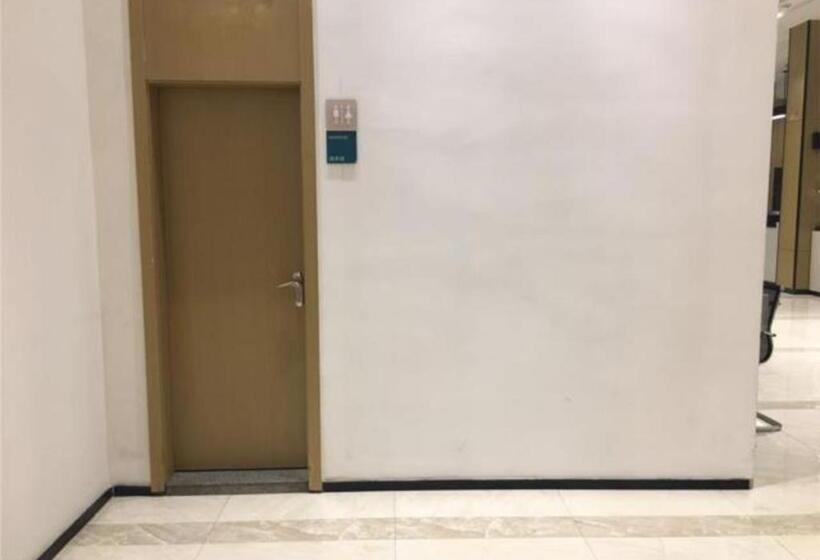 Отель City Comfort Inn Huanggang Qichun Exhibition Center