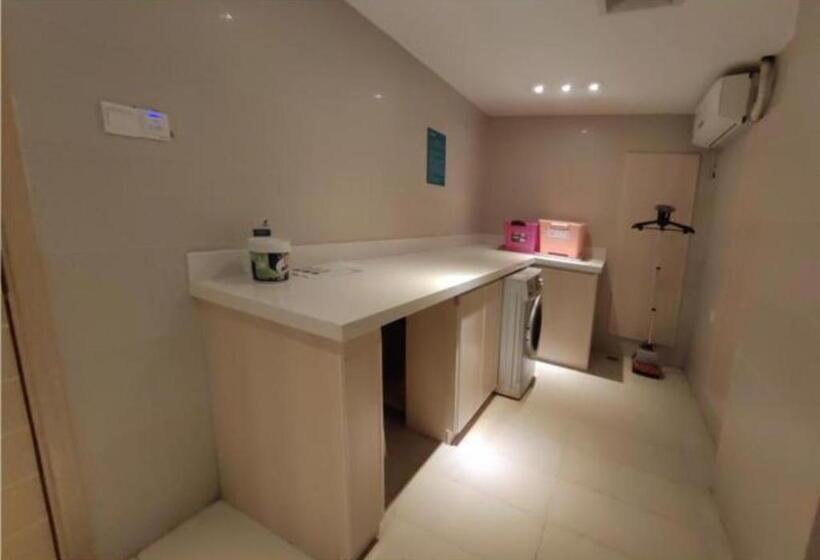 호텔 City Comfort Inn Jingdezhen Xinchang Road Taoxichuan