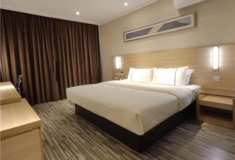 Отель City Comfort Inn Jingdezhen Xinchang Road Taoxichuan