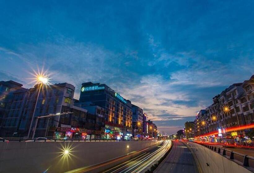 هتل City Comfort Inn Nanning Dashatian Metro Station