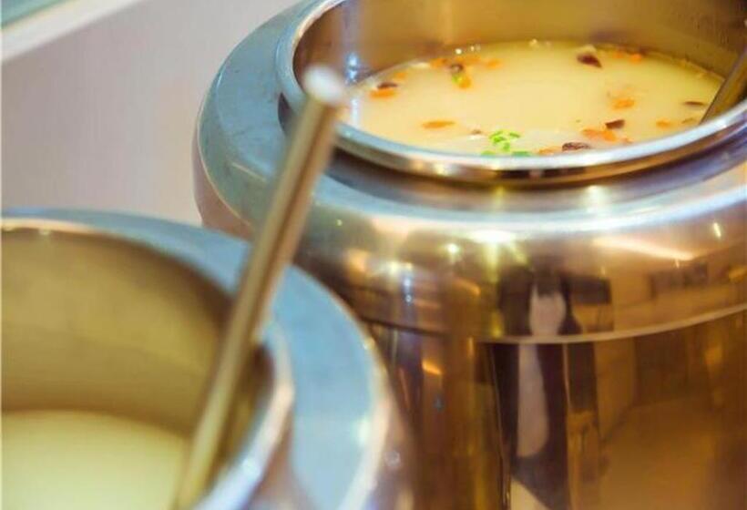 酒店 City Comfort Inn Wuzhou Bus Station