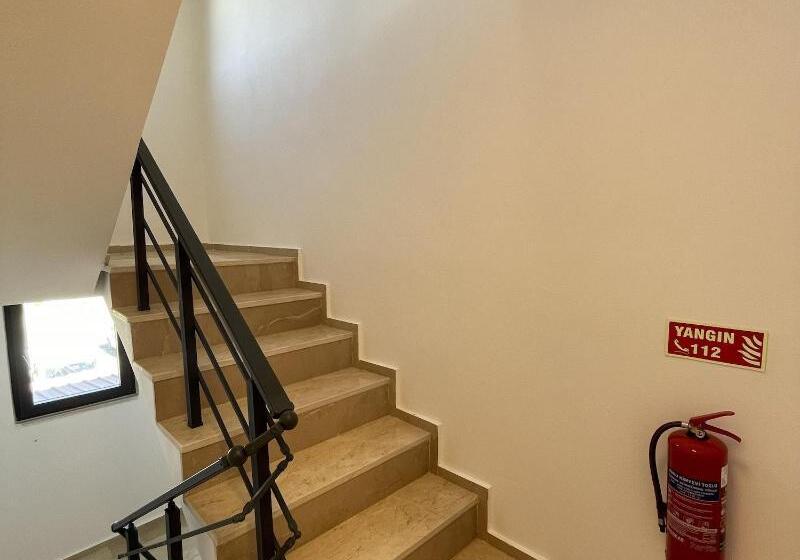 호텔 Dalaman Airport Alibaba House