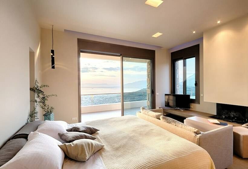 هتل Euphoria Suites