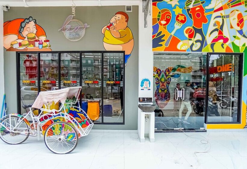 호텔 Front One Budget Bekasi