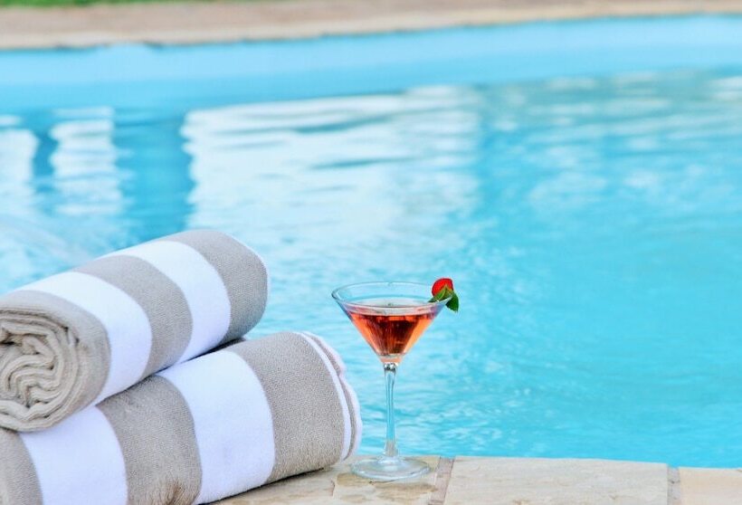 فندق Garden Route Safari Camp