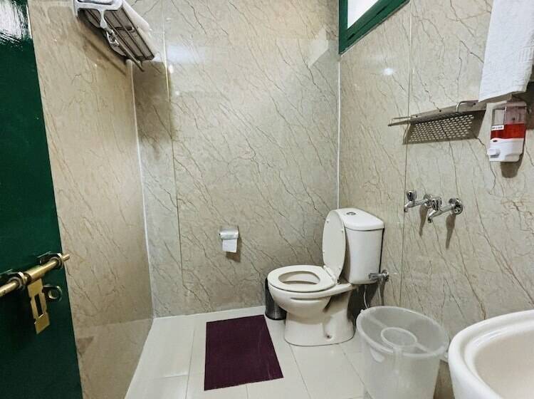 בית מלון כפרי Himalayan High, Auli, By Himalayan Eco Lodges