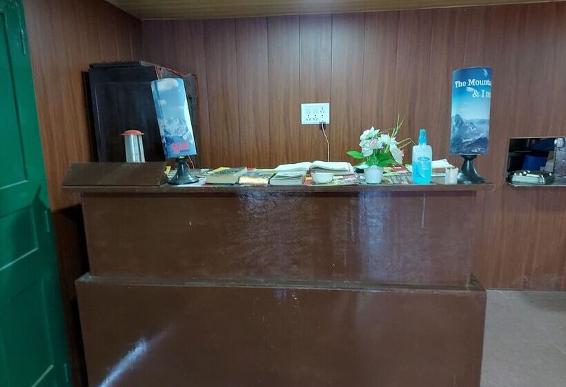 בית מלון כפרי Himalayan High, Auli, By Himalayan Eco Lodges