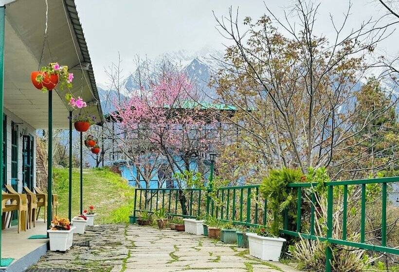 בית מלון כפרי Himalayan High, Auli, By Himalayan Eco Lodges