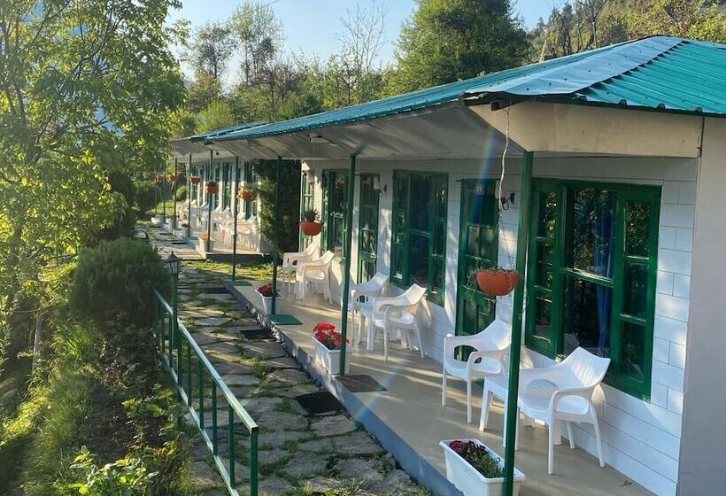 בית מלון כפרי Himalayan High, Auli, By Himalayan Eco Lodges