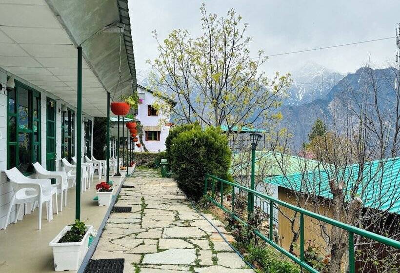 בית מלון כפרי Himalayan High, Auli, By Himalayan Eco Lodges