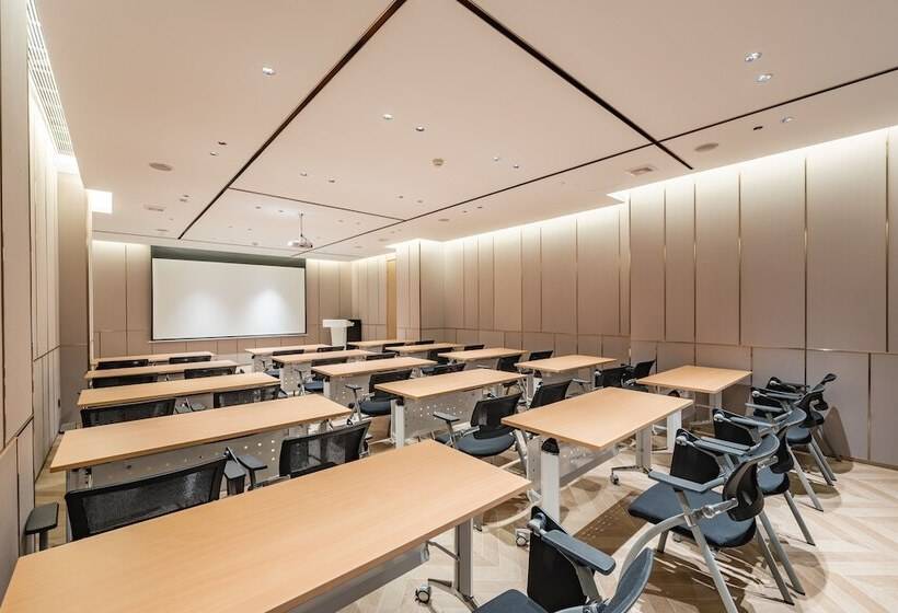 فندق Holiday Inn Express Shanghai Expo Centre, An Ihg